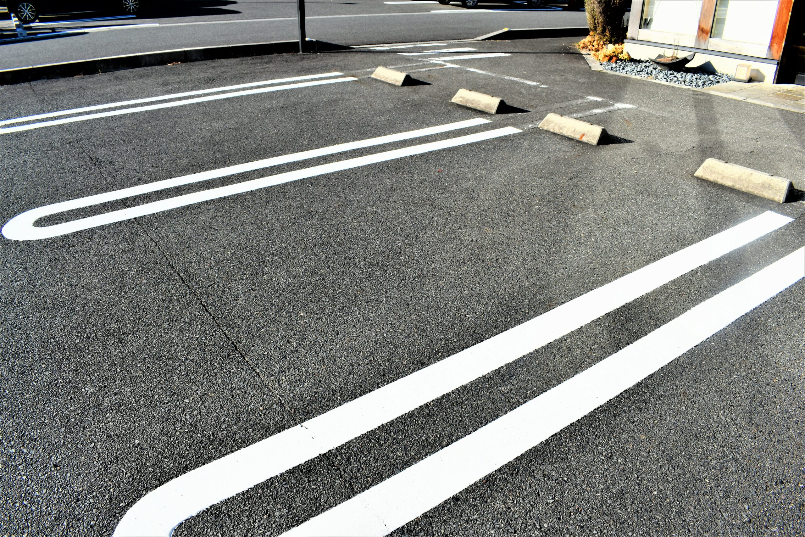 アスファルト舗装・ライン工事